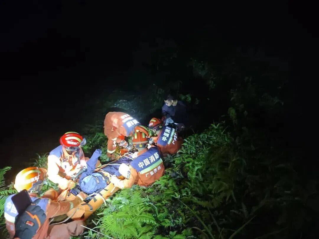 皇冠登3新2管理
_93岁老人进山失联皇冠登3新2管理
，两天后发现他倒挂在树杈上苦撑……