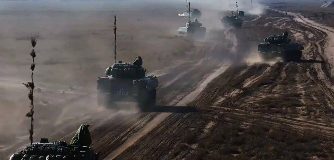 首尔叁星迅雷 vs 安阳正官庄 RB
_大场面!机器狗、无人机开路首尔叁星迅雷 vs 安阳正官庄 RB
,实兵对抗演练画面公布