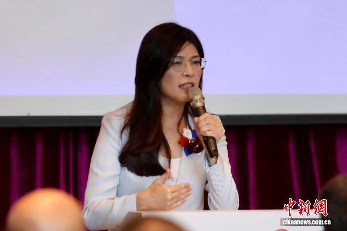 体育皇冠信用网
_两岸领导人历史性会晤十周年 郑丽文：国民党将沿正确方向坚定前行