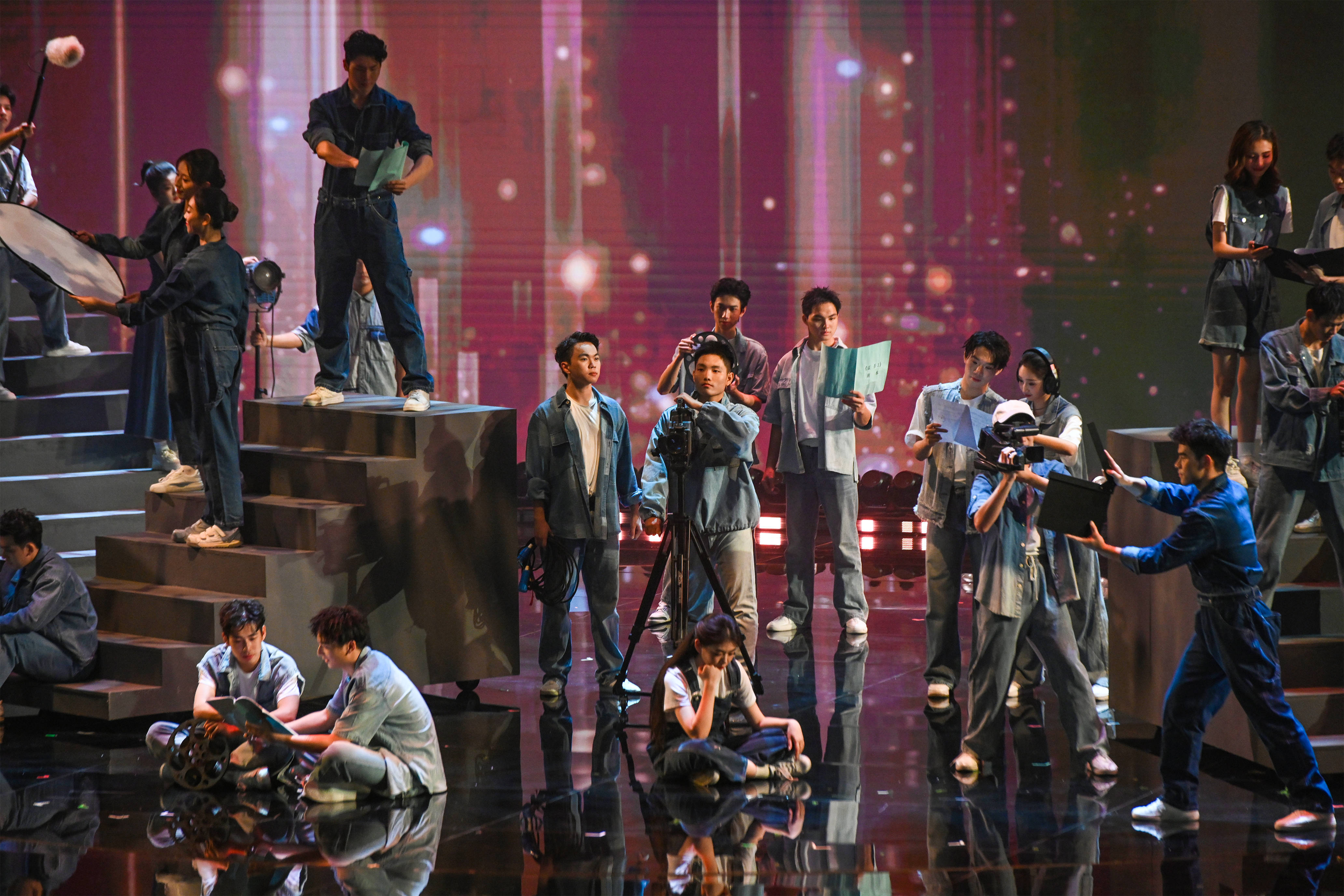 怎么开皇冠信用平台
_2025年中国金鸡百花电影节开幕