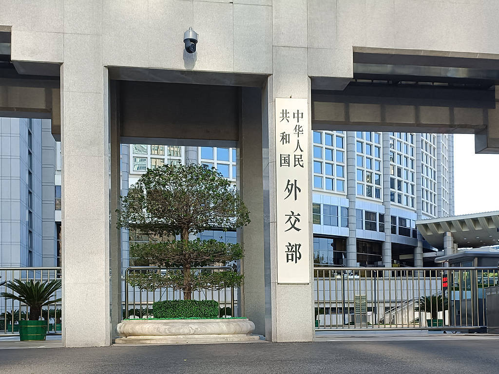 介绍个信用网网址
_中国公民在日本安全环境持续恶化介绍个信用网网址
，外交部提醒近期避免前往