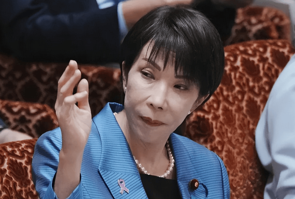 皇冠信用盘怎么开户_解放军黄海三天实弹演习皇冠信用盘怎么开户，外资开始撤离日本，高市早苗派人低调访华，想紧急“灭火”？