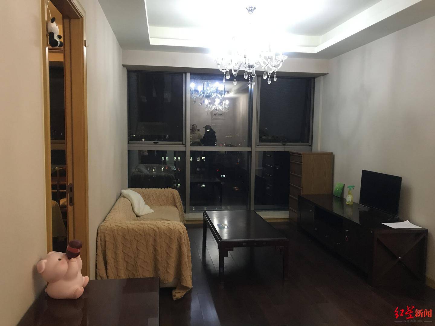 皇冠信用在线申请
_男子卖房发现公寓被注册10家公司皇冠信用在线申请
，最早的登记在8年前 市监部门联系企业尽快迁走