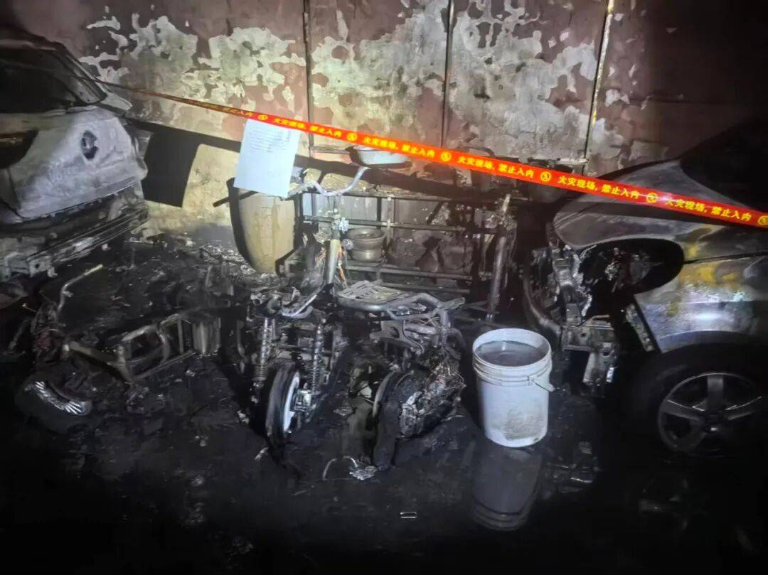 皇冠会员网址
_集中曝光皇冠会员网址
！郑州市2025年11月共发生13起电动自行车火灾！