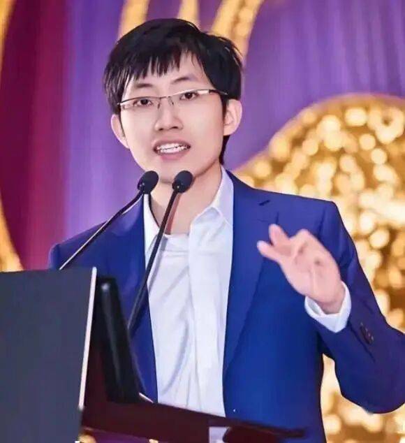 皇冠登1登2登3出租
_梁文锋炒股日赚1亿皇冠登1登2登3出租
,段永平直言 “没人打得过他”!