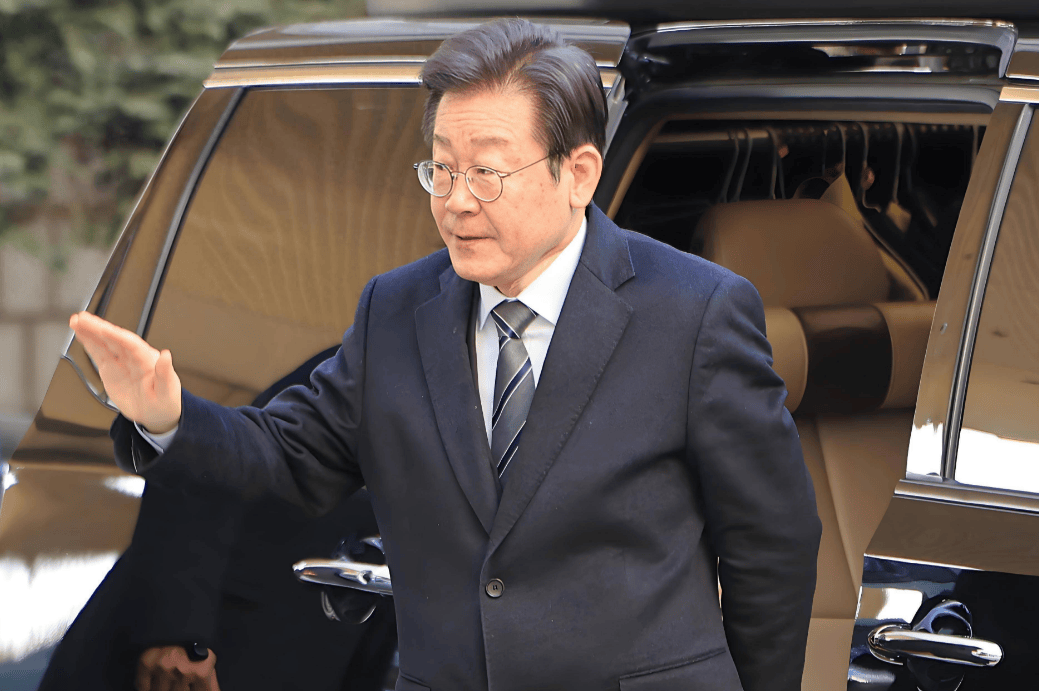 曼城 vs 多特蒙德
_李在明还未登机访华曼城 vs 多特蒙德
，日韩就共同抗议中国？韩国总统已先和高市早苗约好见面地点