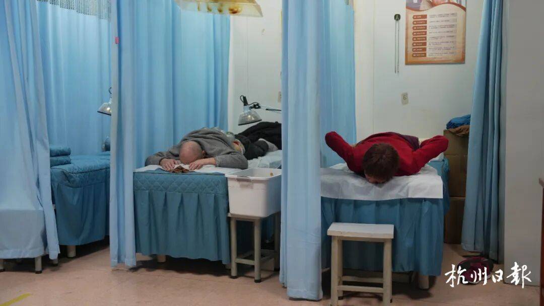 洪都拉斯国家联赛_新婚不久捡到孩子洪都拉斯国家联赛，杭州女子养了他60年，现在仍在当全职妈妈…