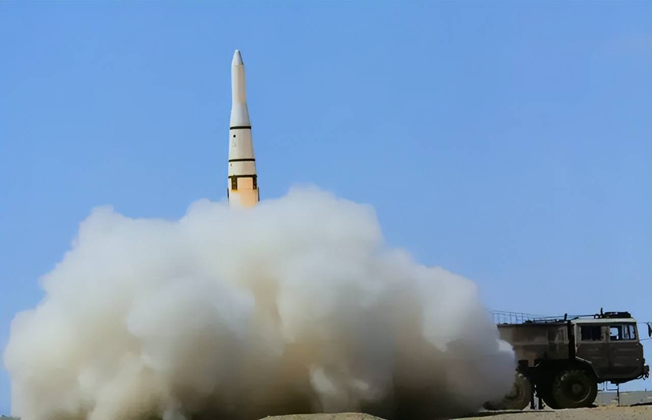 马达加斯加vs苏丹_不止台北101马达加斯加vs苏丹，解放军战机拍下高雄85大楼：东风-15瞄准台军鸡南山