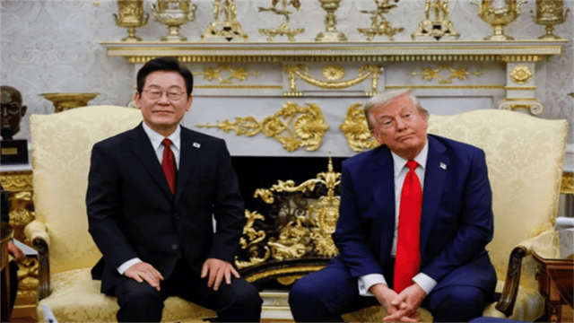 切尔西vs水晶宫
_比福建舰还大!4艘万吨巨船同时出坞切尔西vs水晶宫
,美这才明白,输给中国了