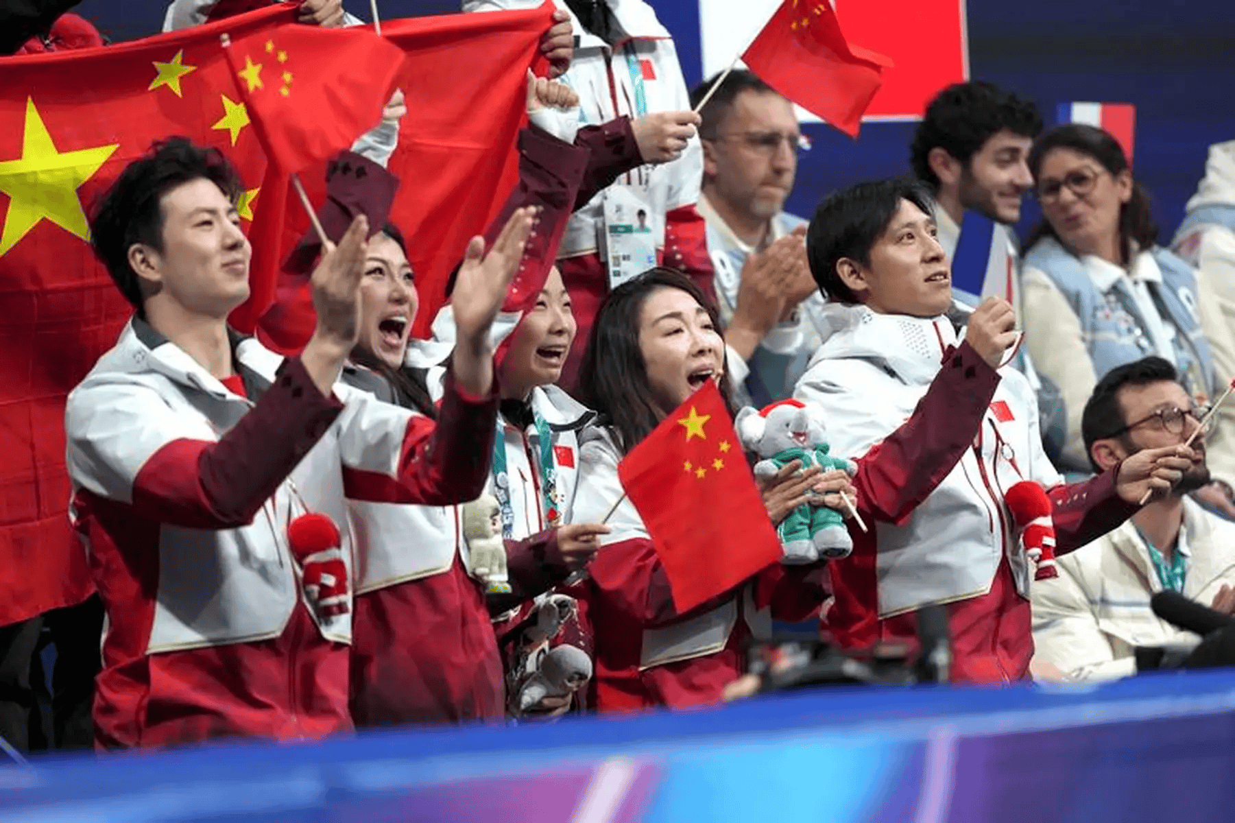 皇冠信用网代理_冬奥前瞻：花样滑冰团体金牌出炉 单板平行大回转中国5将出战