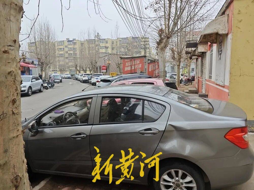 皇冠信用盘代理申条件_济南一市民反映：未缴80元停车服务费车辆难出小区皇冠信用盘代理申条件，多方回应来了