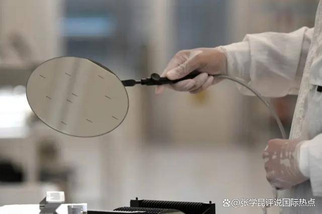 正版皇冠信用盘
_突遭断供半年后正版皇冠信用盘
,中国杀出重围!用一记重拳,打出了独立第一步