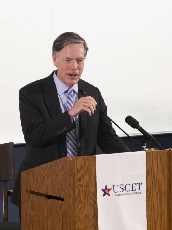 皇冠hga035客户端_前美驻华大使警告：中国专家凋零皇冠hga035客户端，国安危矣