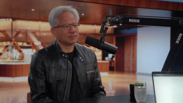 皇冠账号注册_黄仁勋又急：芯片又不是浓缩铀皇冠账号注册，卖给中国怎么了？