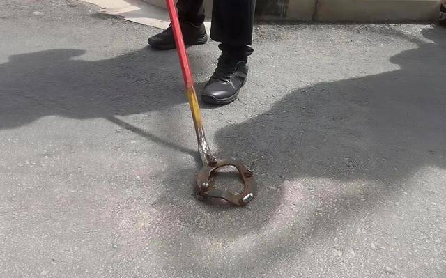 皇冠信用网押金多少_“拔钉侠”越火 城市管理者越该脸红丨豫观察