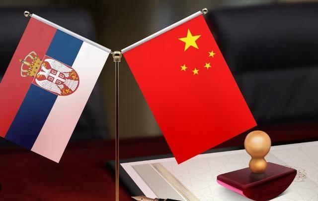 皇冠足球網址_武契奇刚抵达中国皇冠足球網址，塞尔维亚爆发数万人抗议，有人不愿看到他访华